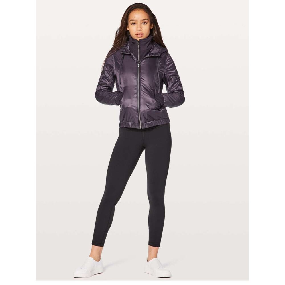 Lululemon Glyde  Scuba Hoodie in Boysenberry Size 4 Insulated Winter Jacket